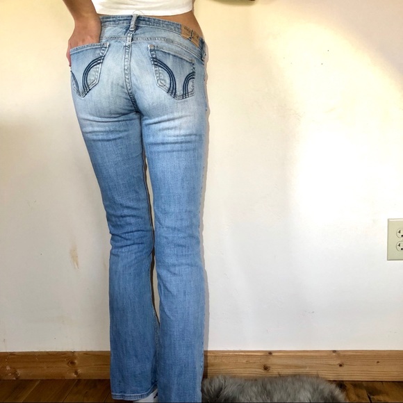 Light Wash HOLLISTER Jeans - Picture 3 of 8